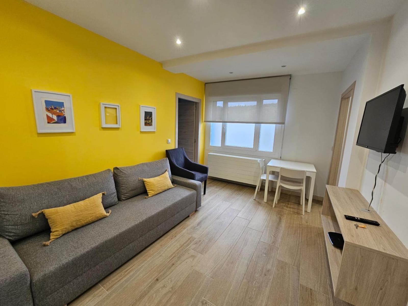 Inicia Avio Apartamentos Santiago de Compostela Exteriör bild